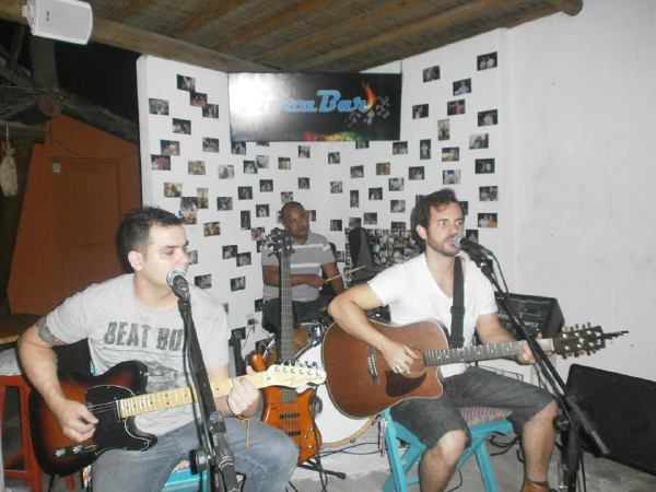 Cartaz   Aoca Bar - Beco das Cores - Rua do Mucug, 201, Sexta-feira 24 de Maio de 2013